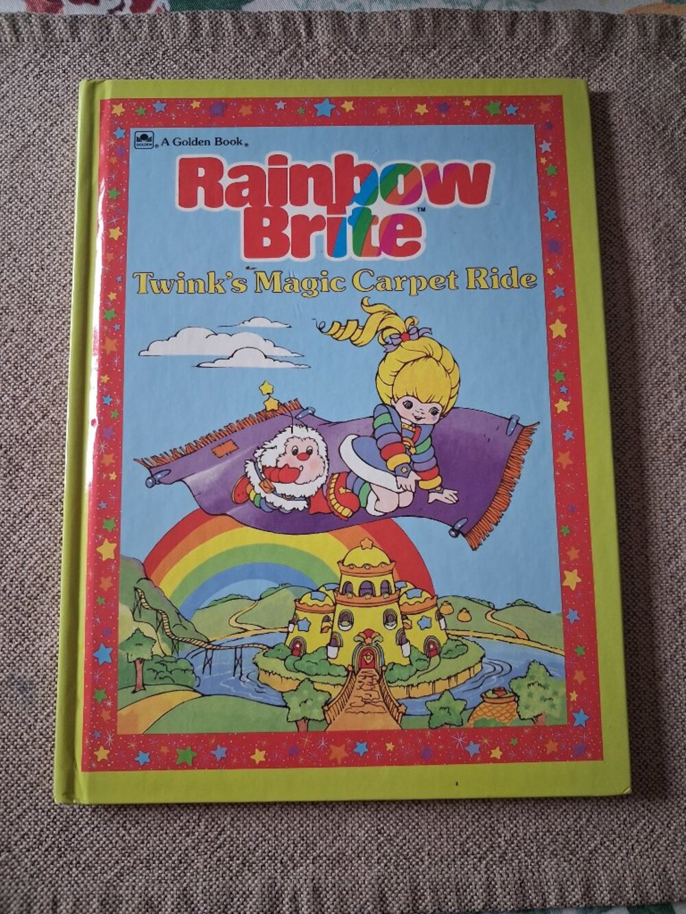 Vintage 1985 Rainbow Brite Twink's Magic Carpet Ride Little Golden Book *READ*